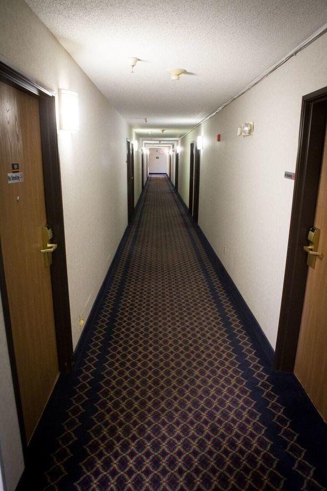 Regency Inn & Suites Anoka Exterior photo